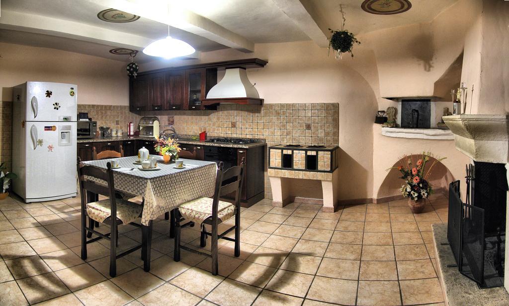 Il Centro Storico Apartment Posta Fibreno Phòng bức ảnh